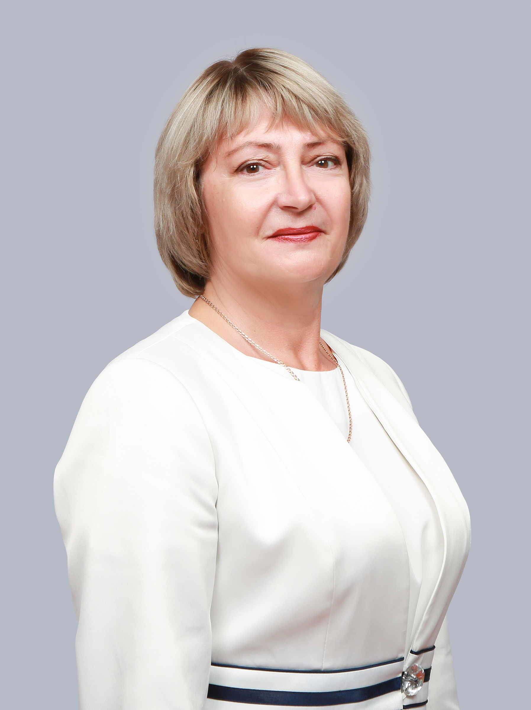 Попова Ирина Ивановна.